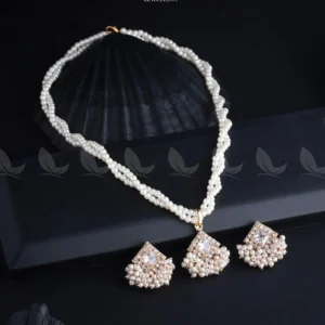 Pendant Necklace